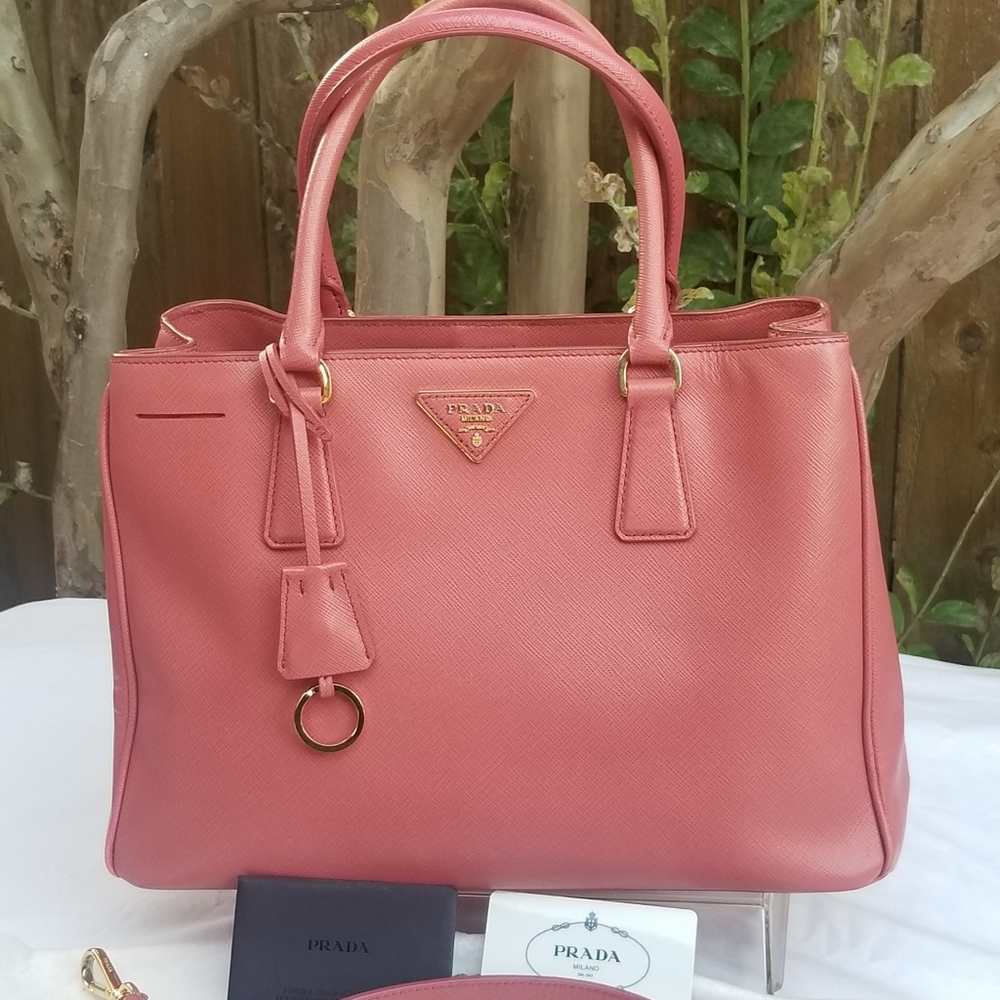  Prada  Saffiano Lux Galleria tote satchel - Picture 10 of 16